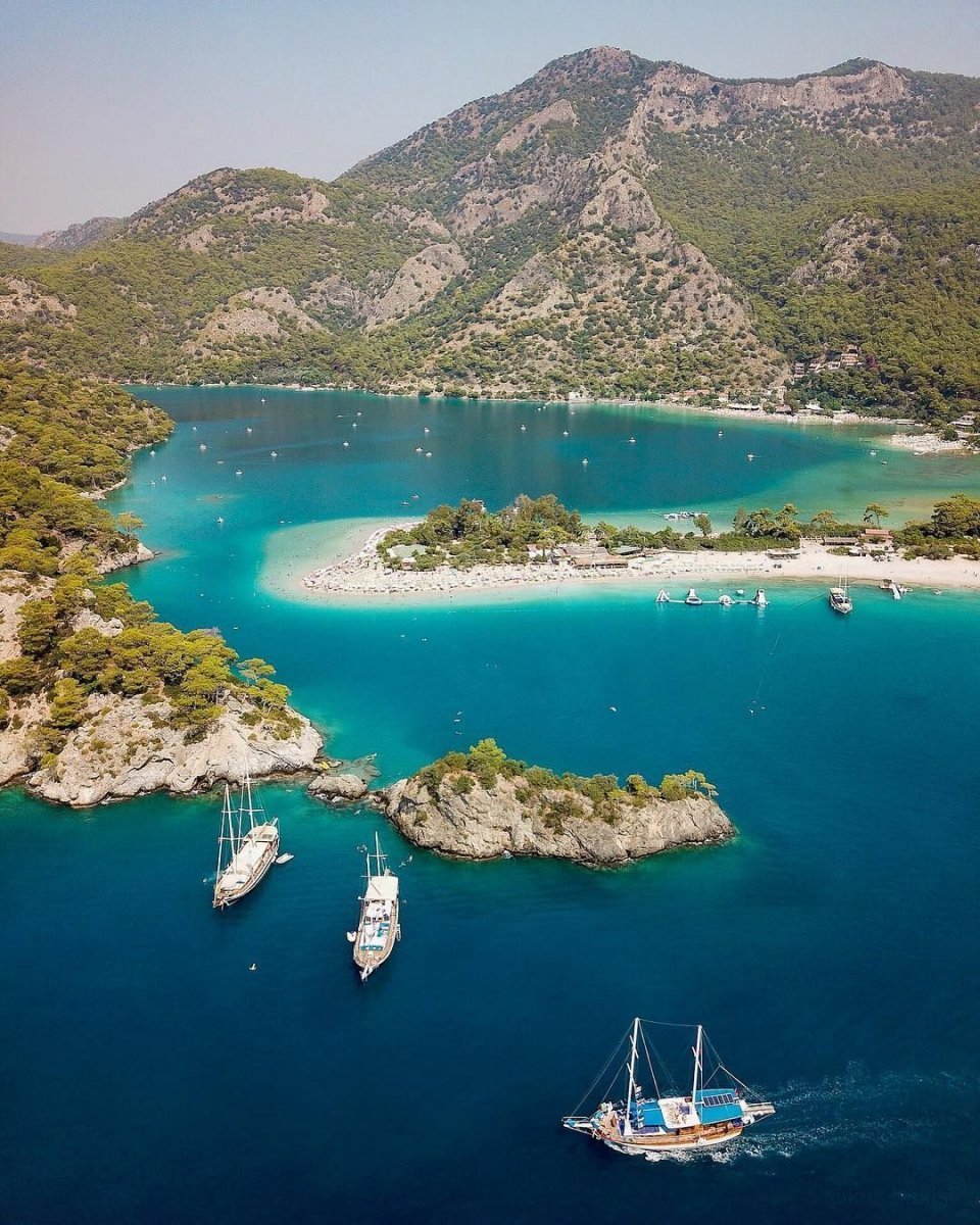 Экскурсия в Бухту Порто Дженевиз из Анталии