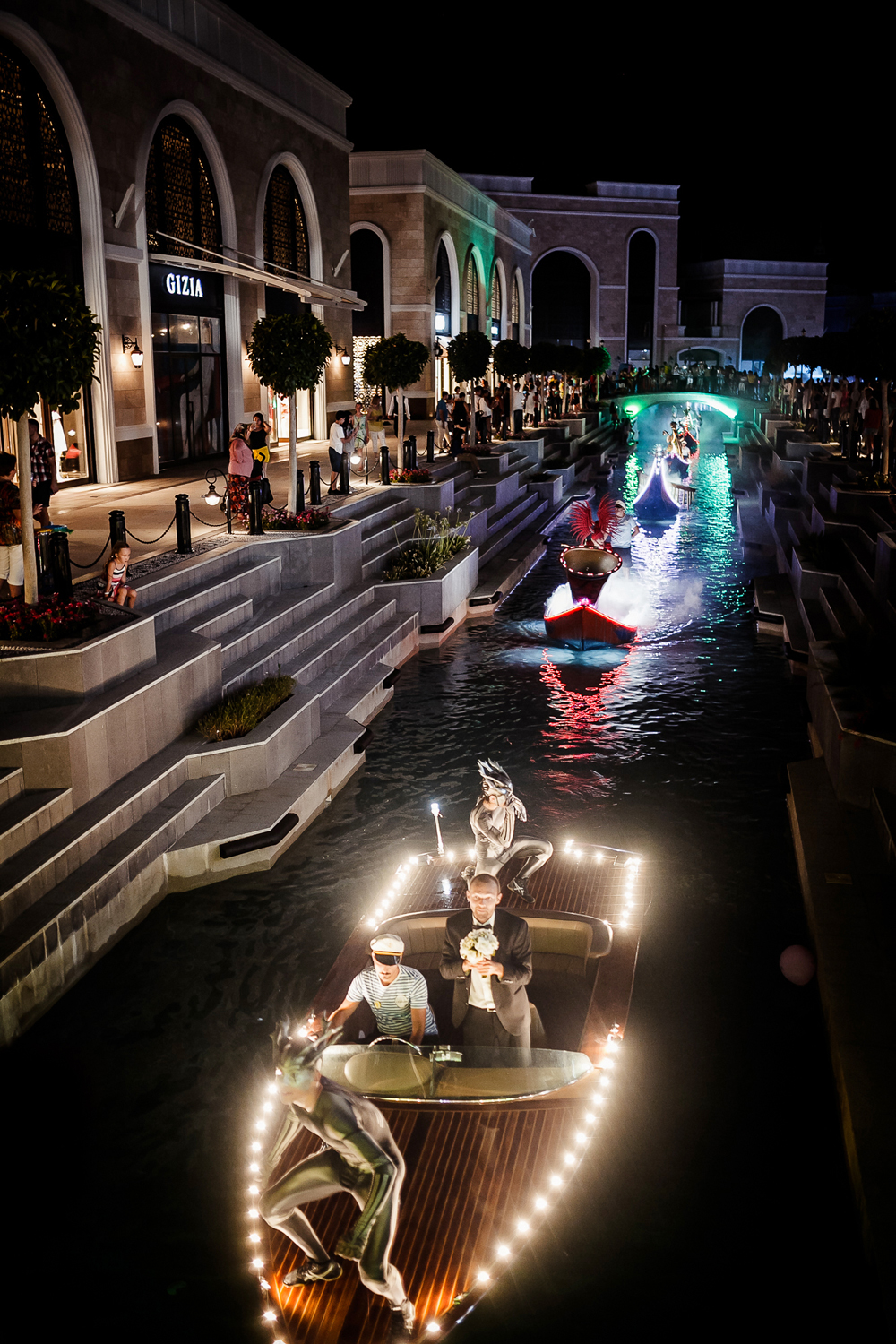 Вечернее шоу The Land of Legends в Белеке