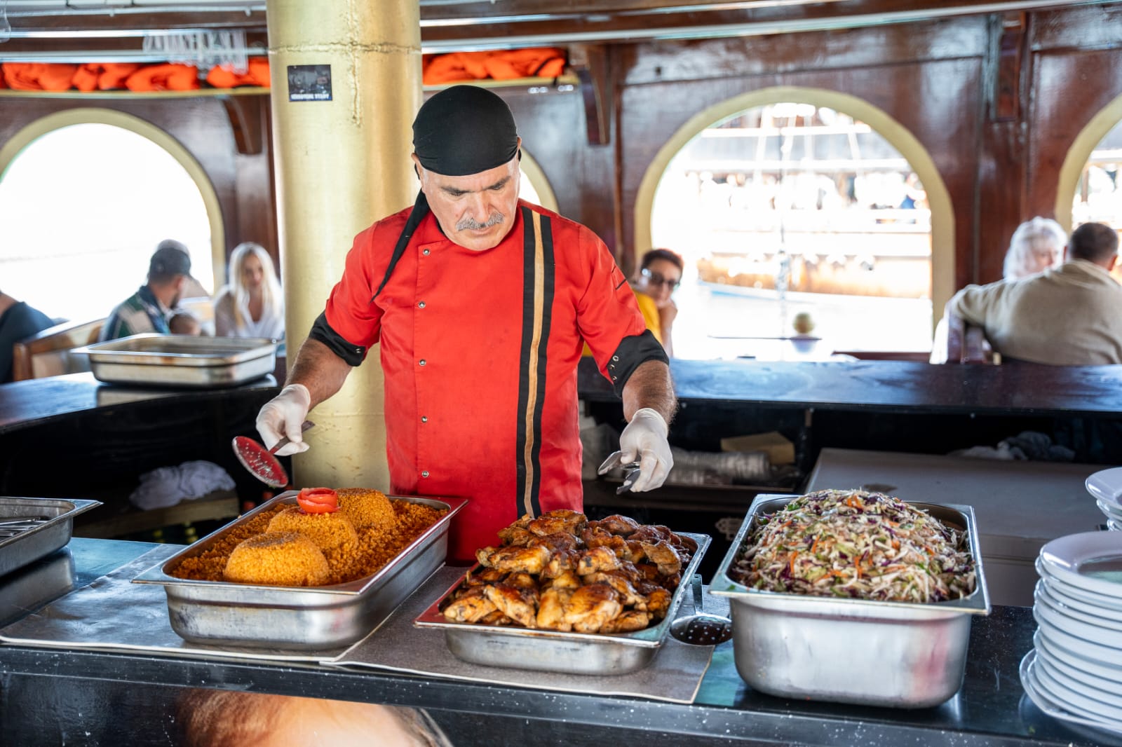 Pirate Belek boat trips with shows, fun, and sea views