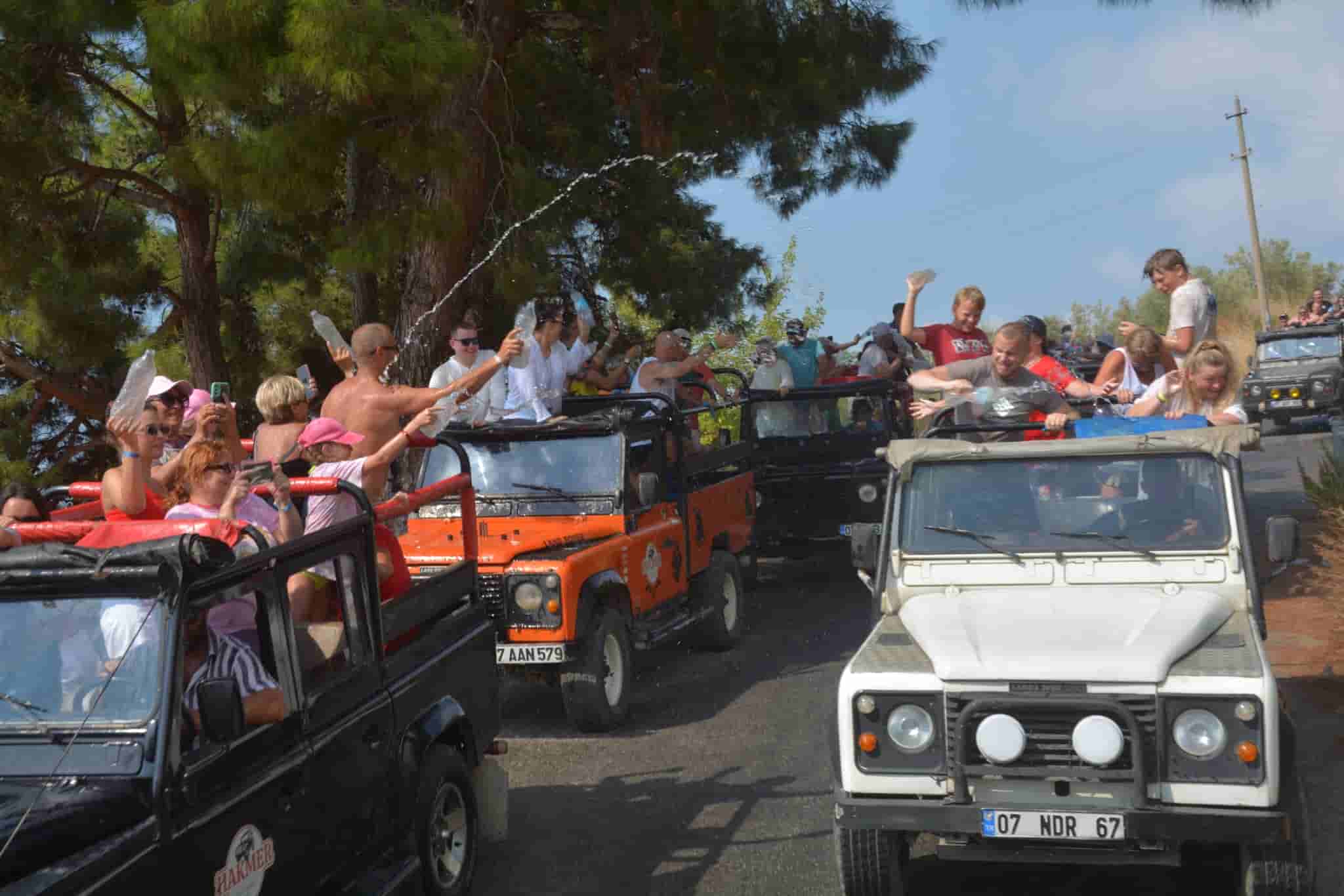 Экскурсия белек джип сафари с семьей и друзьями