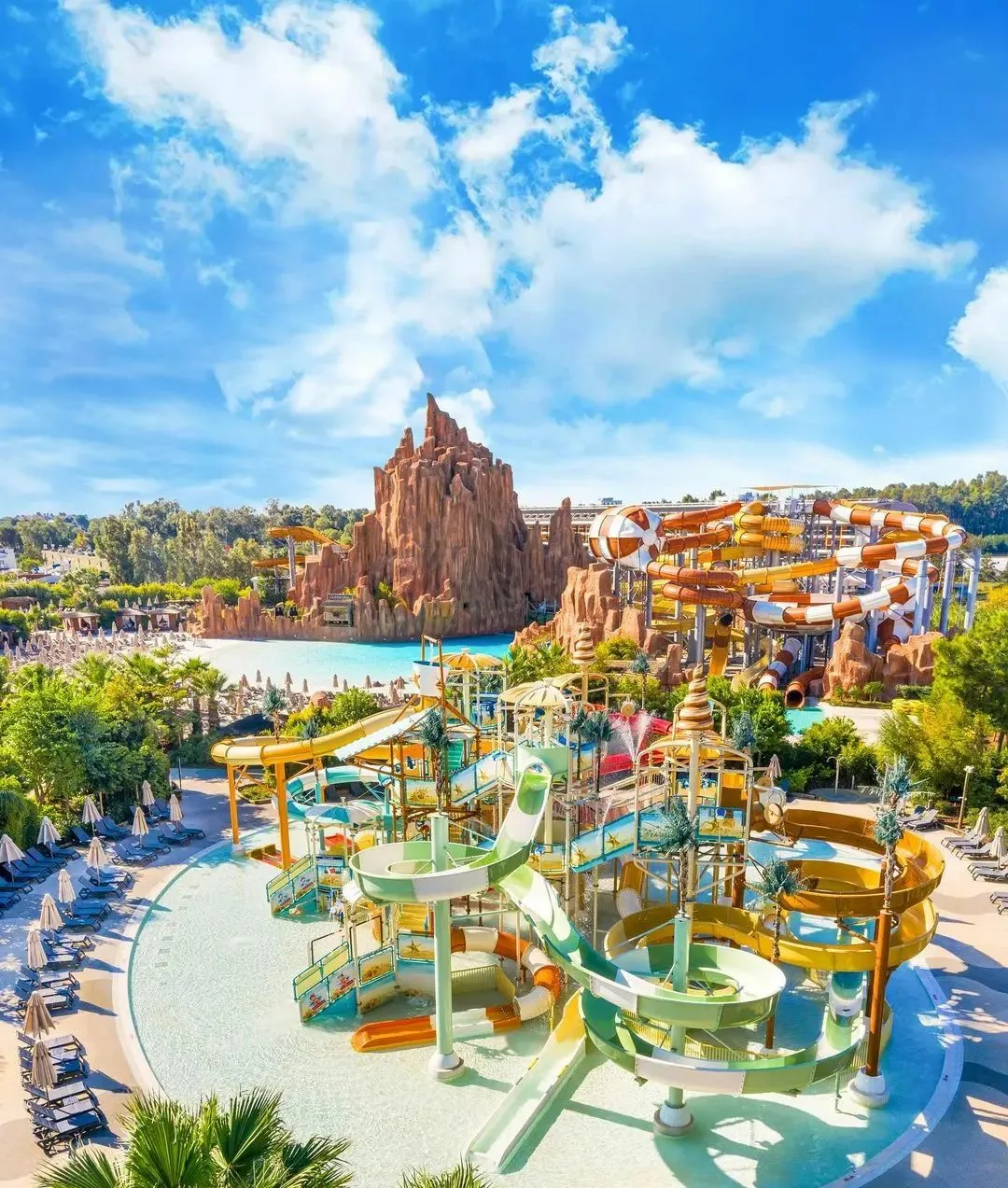 Экскурсия в тематический парк The Land of Legends из Анталии