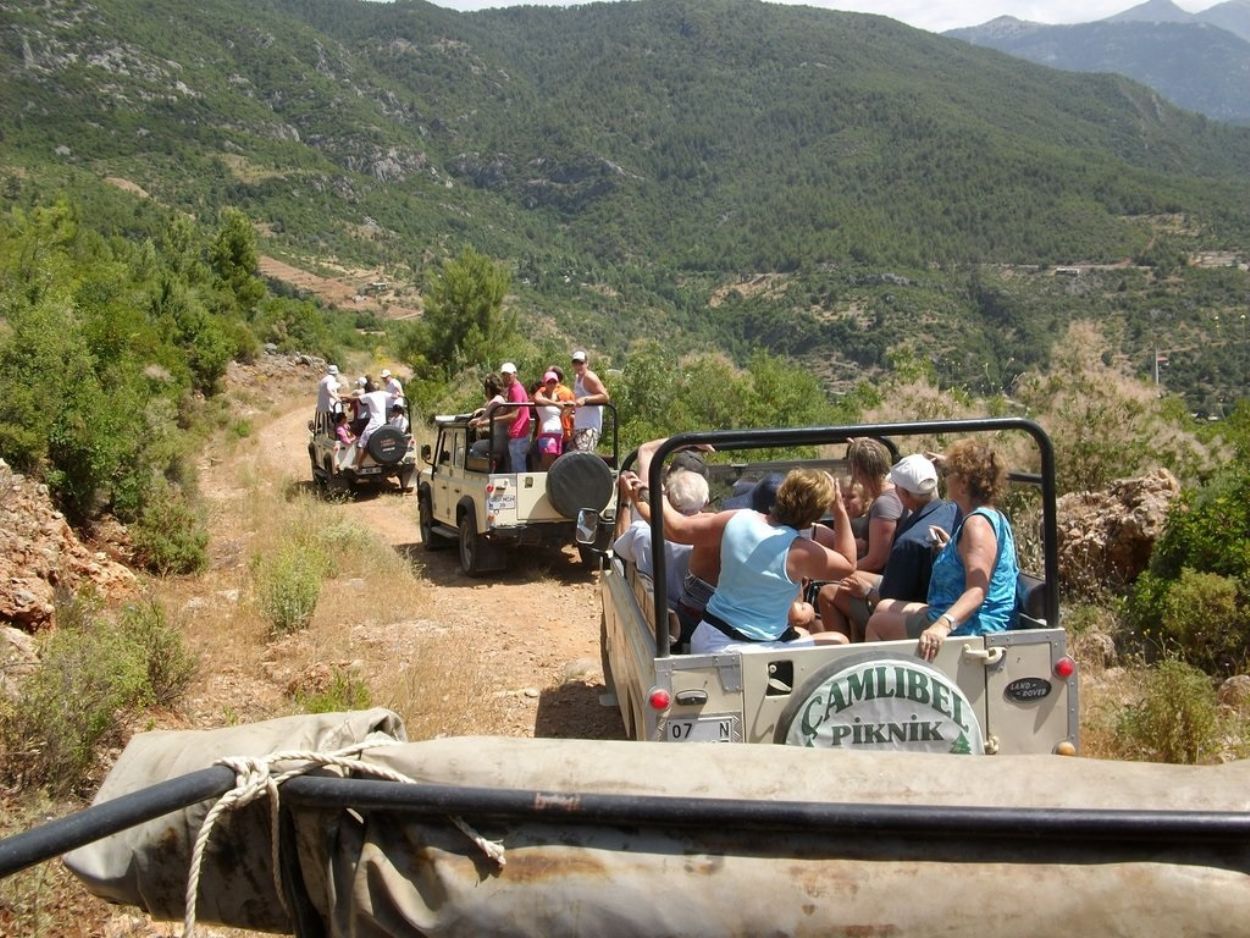 Jeep Safari Alanya and Green Canyon Tours Adventure Awaits