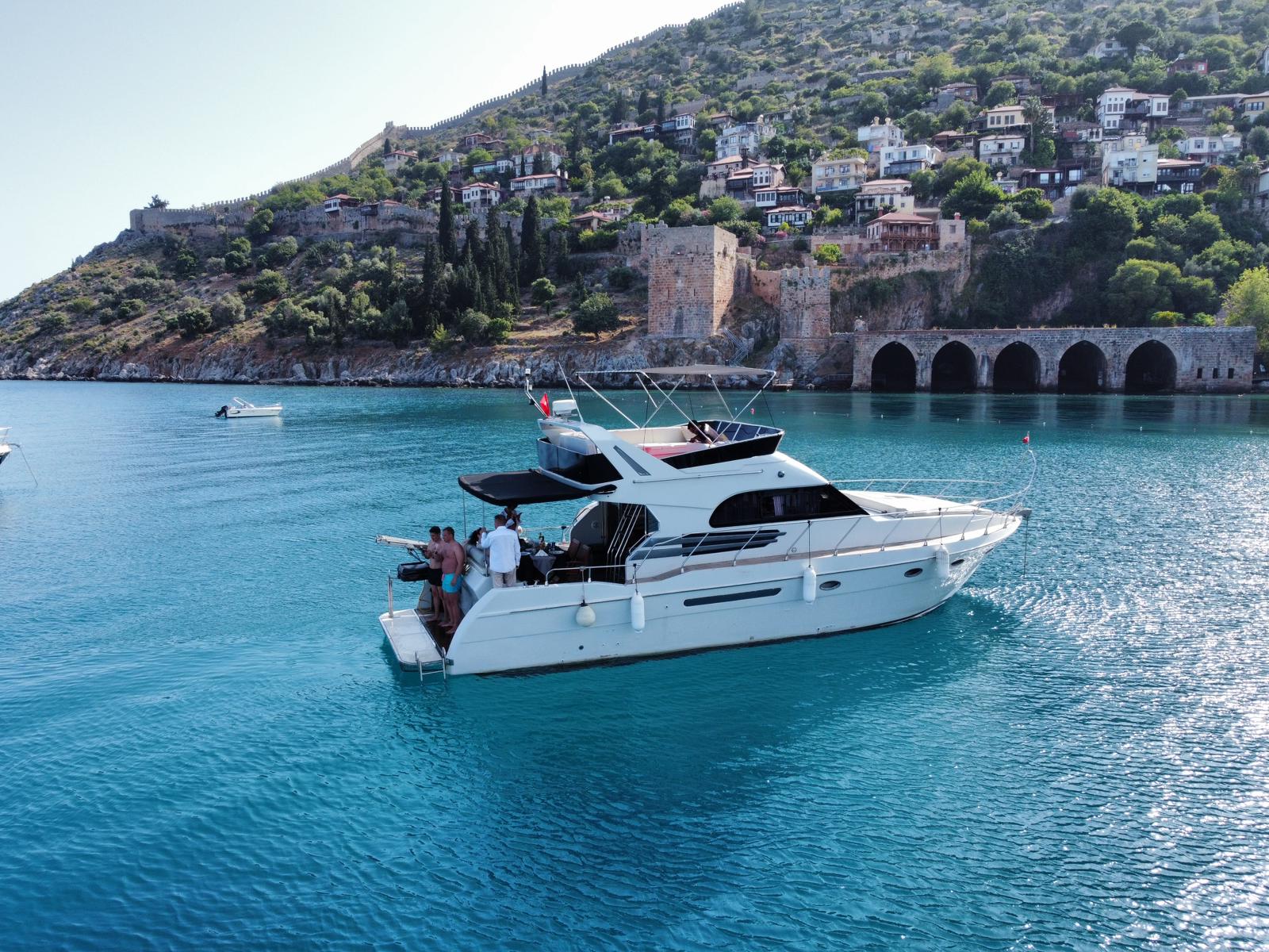 Alanya Private Yacht Luxury Cruise on the Mediterranean