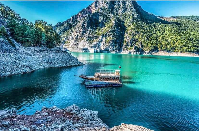 Green Canyon Boat Tour From Side