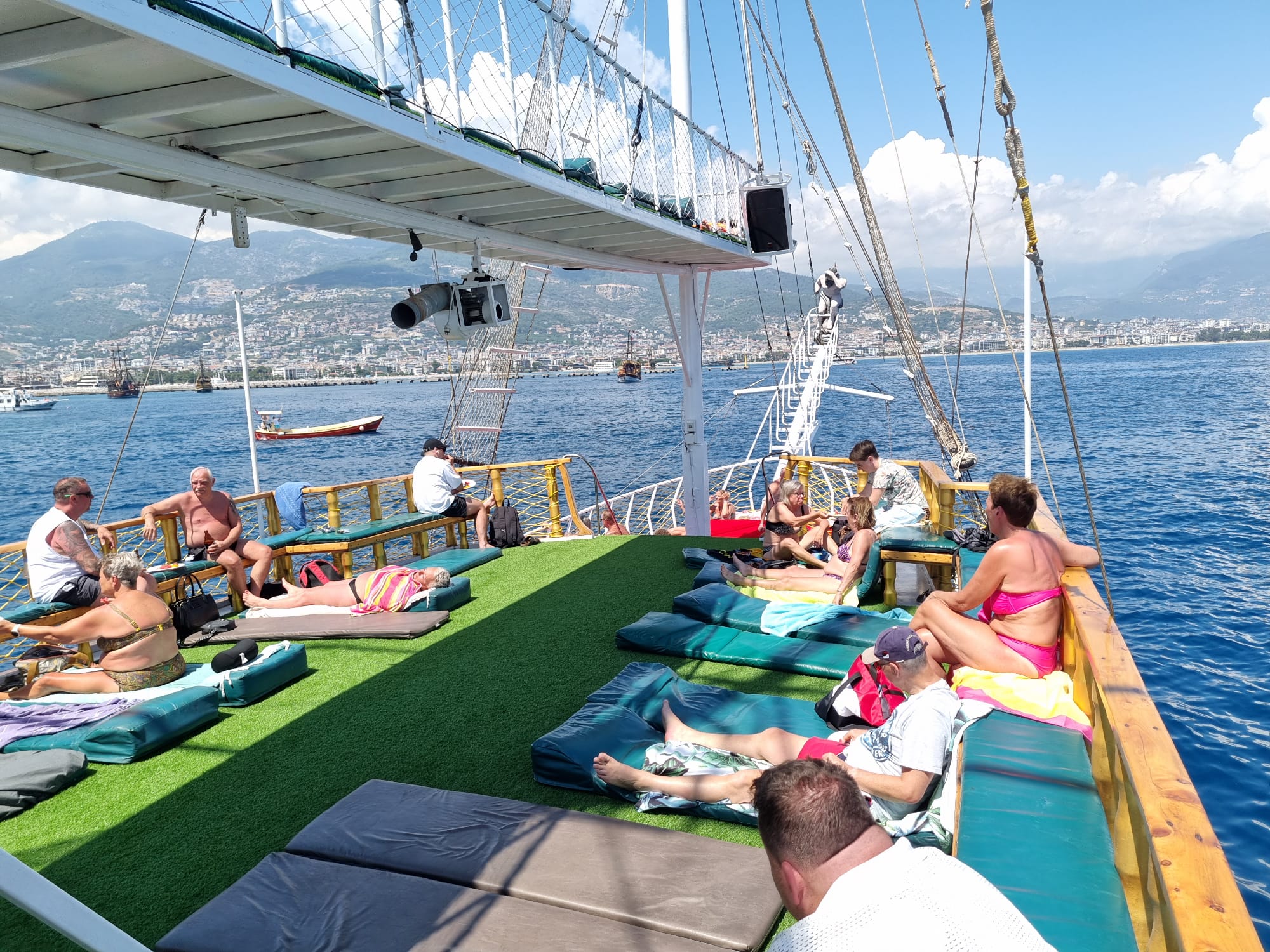 Релакс яхта в Алании