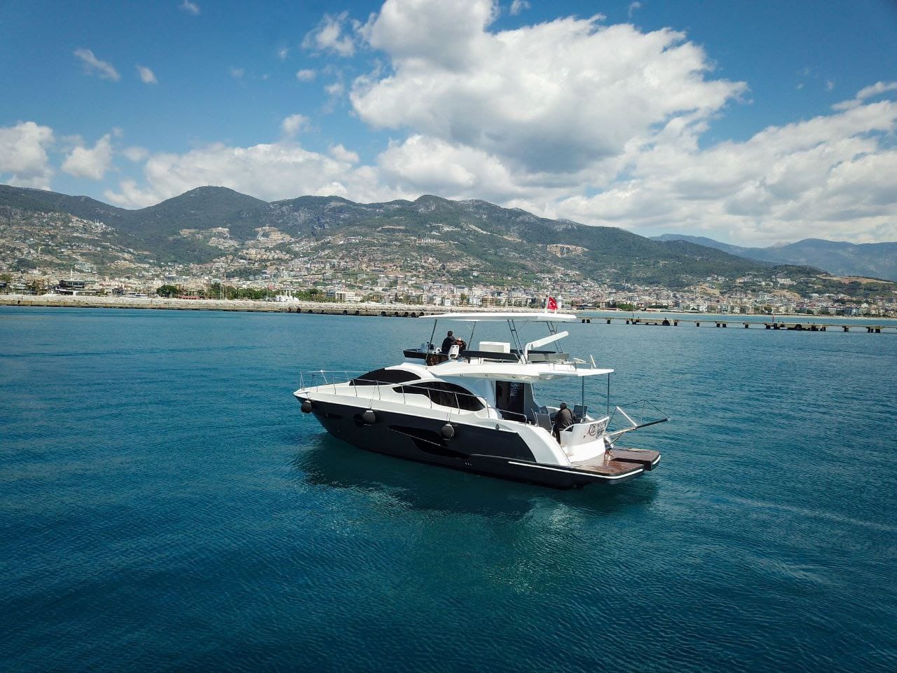 Alanya Private Yacht Luxury Cruise on the Mediterranean