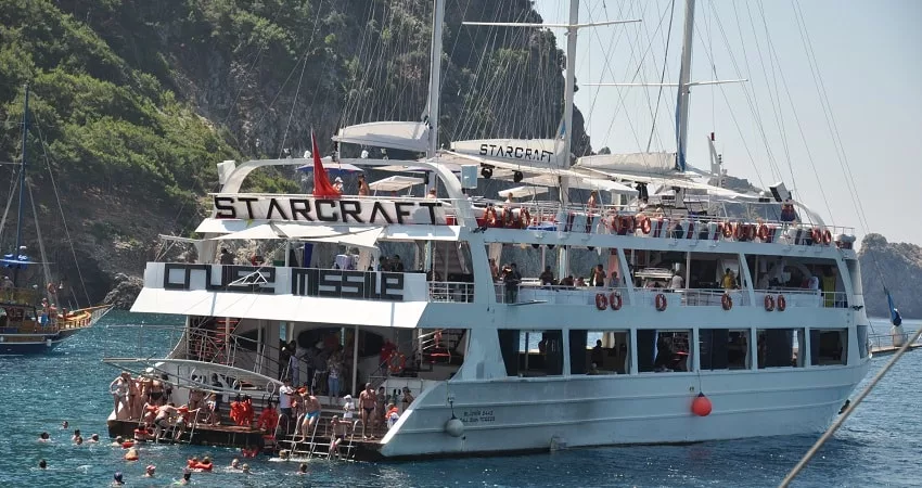 Яхта Старкрафт Алания