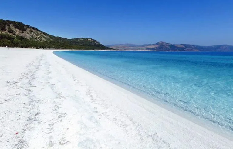 Озеро Салда и Памуккале из Сиде