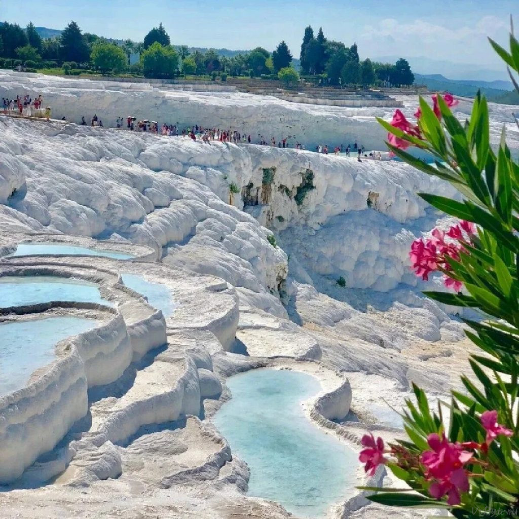 Экскурсия на озеро Салда и Памуккале из Алании