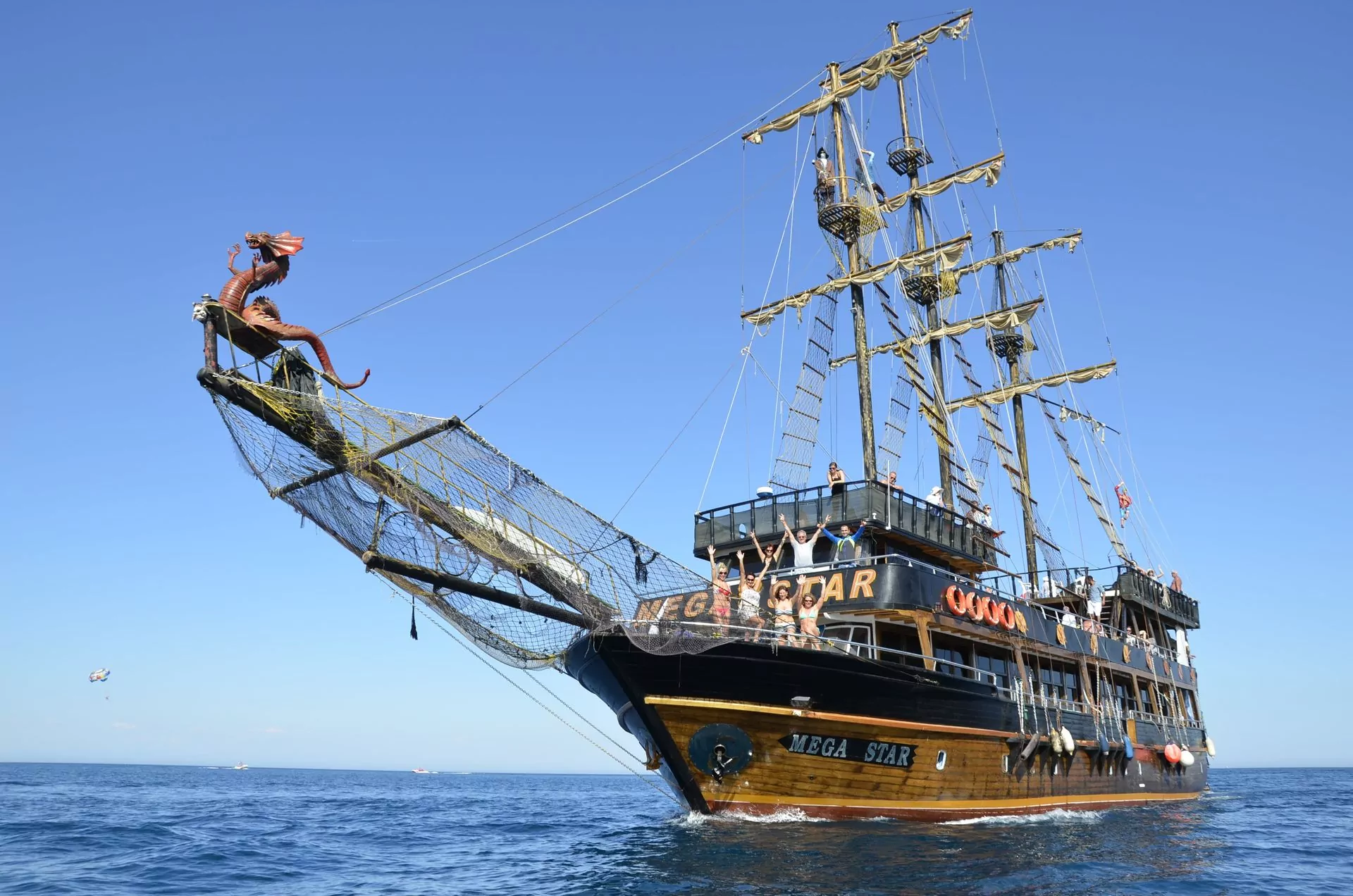 Kemer Pirate Boat Tour best family friendly cruise