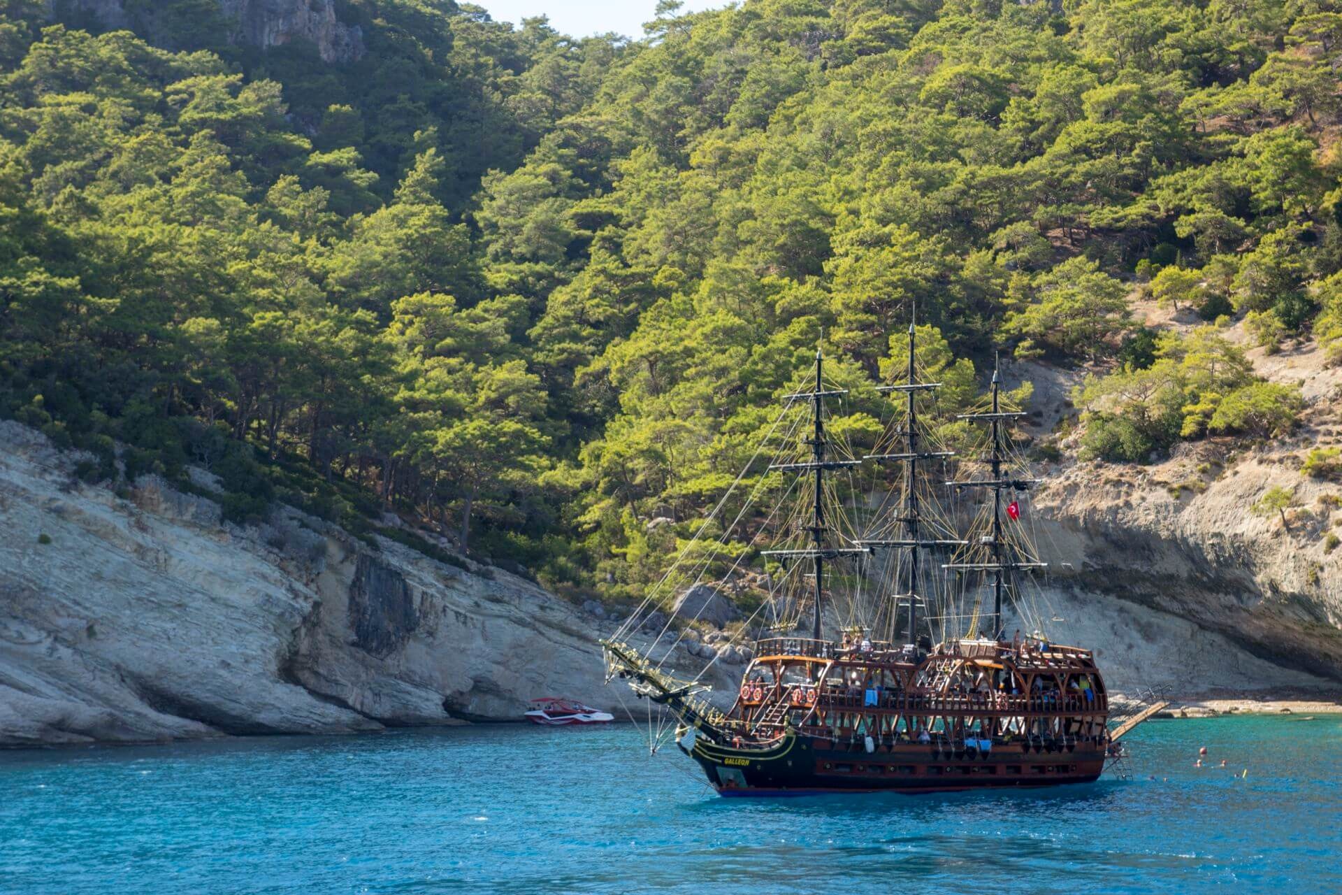 Kemer Pirate Boat Tour best family friendly cruise