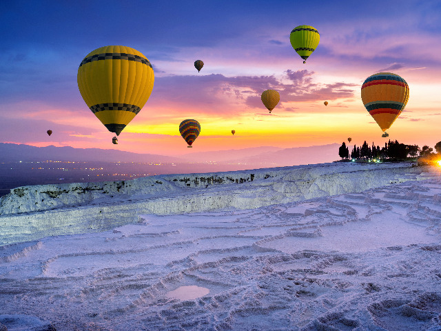Полет на воздушном шаре в Памуккале из Кушадасы