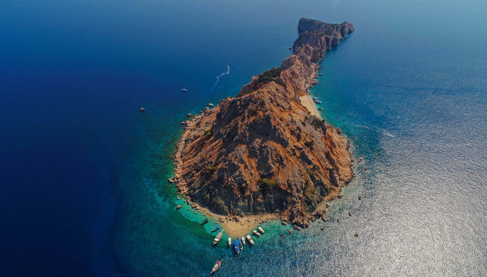 Остров Сулуада на закате из Кемера