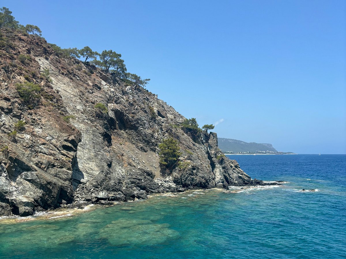 Прогулка на яхте Megastar в Кемере