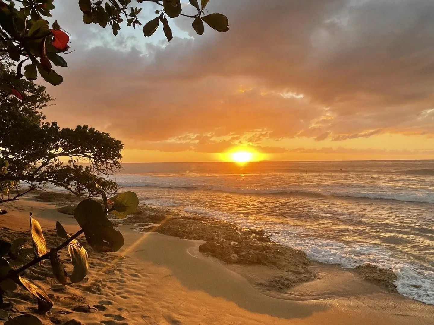 Остров Сулуада на закате из Кемера