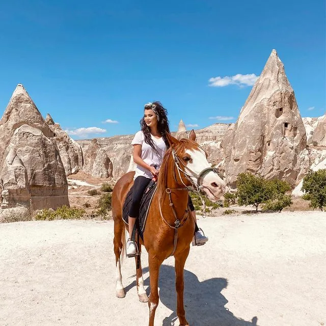 Прогулка на лошадях в Каппадокии
