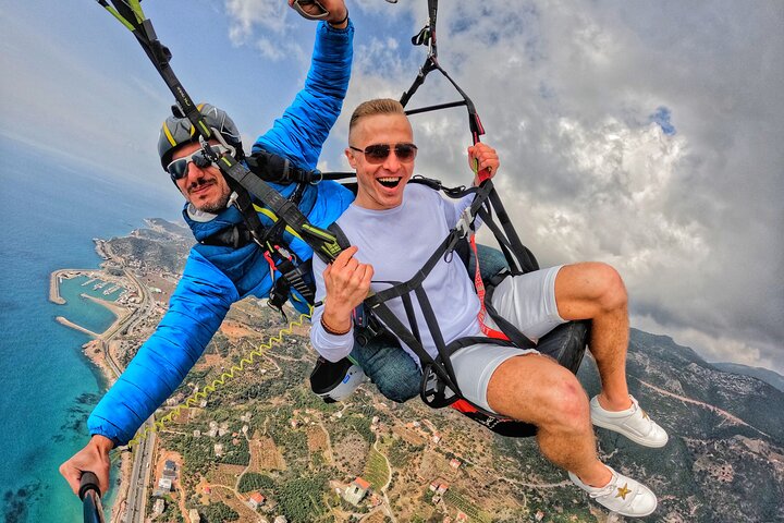 Istanbul Paragliding Flights along scenic Turkish coastlines