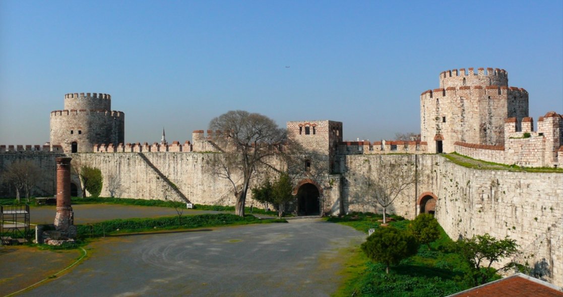 Мечеть Сулеймание и крепость Йедикуле Стамбул