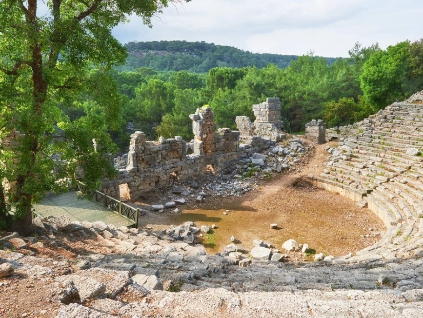 Travel Guide for Istanbul to Troy Ancient City Tour