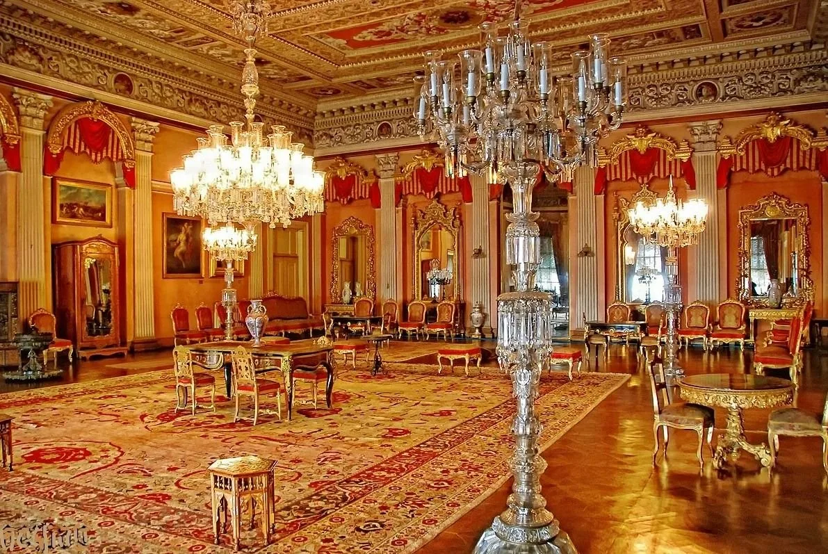 Дворец Долмабахче Стамбул