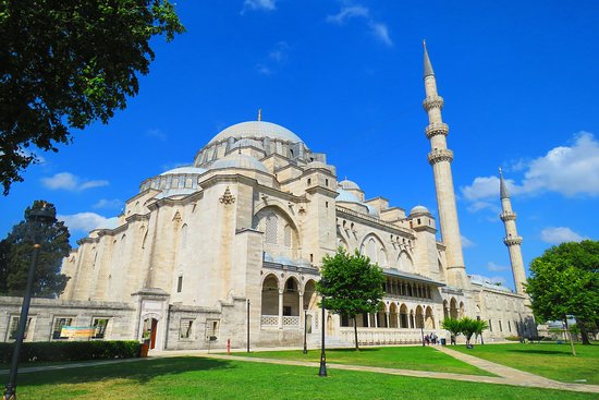 Дворец Долмабахче Стамбул