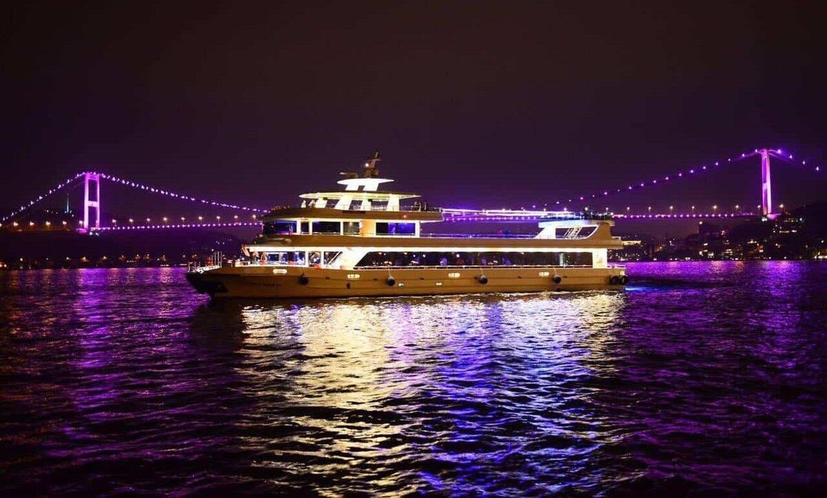 Частный круиз по Босфору